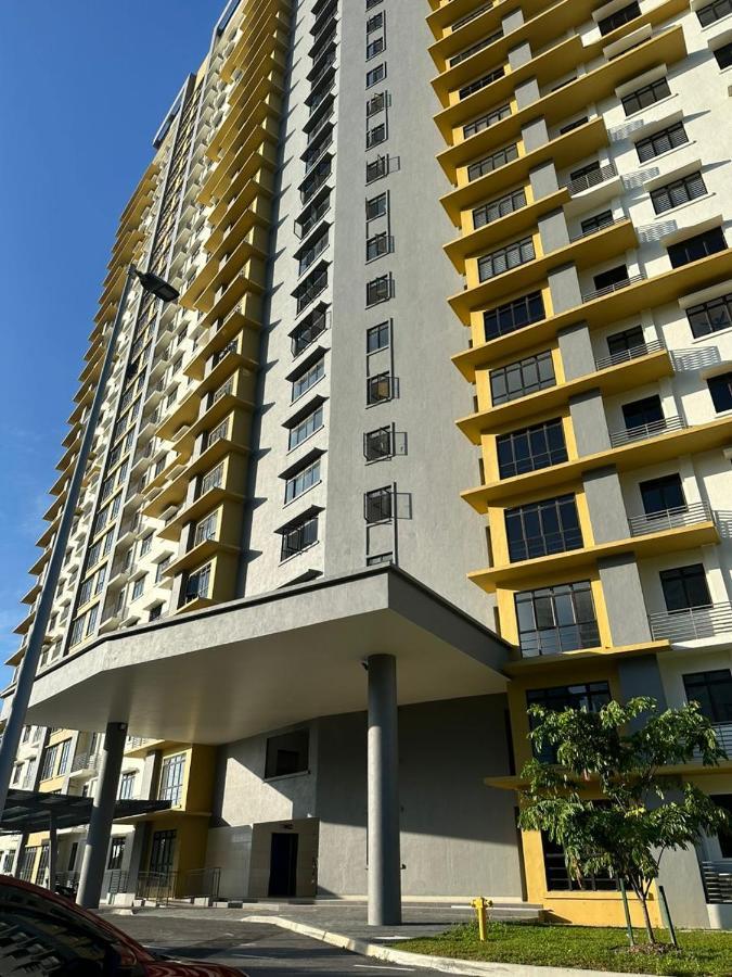 Omma Putrajaya, Presint 17 * Putrajaya